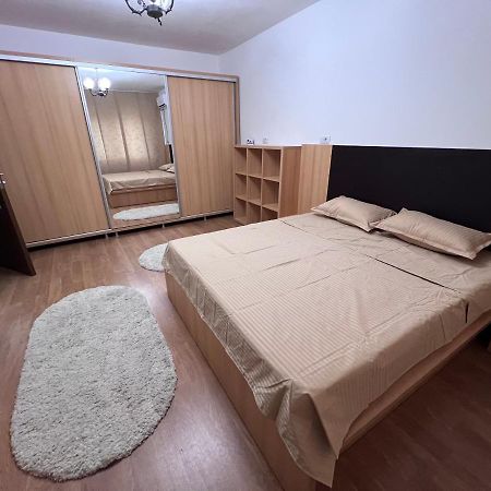 Mnm Mitropolie Apartment Iasi Ngoại thất bức ảnh