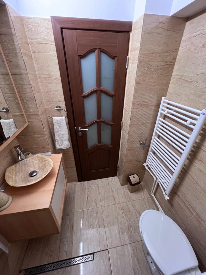Mnm Mitropolie Apartment Iasi Ngoại thất bức ảnh